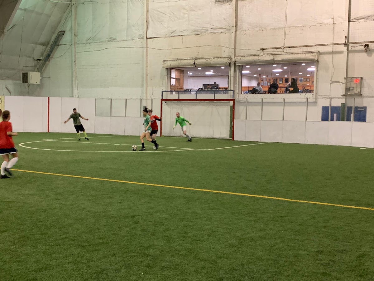 Oakwood Sports Center - Photo 1