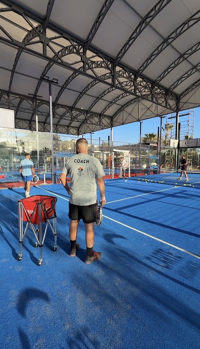 Oasis Padel - Stages Padel & détente au soleil