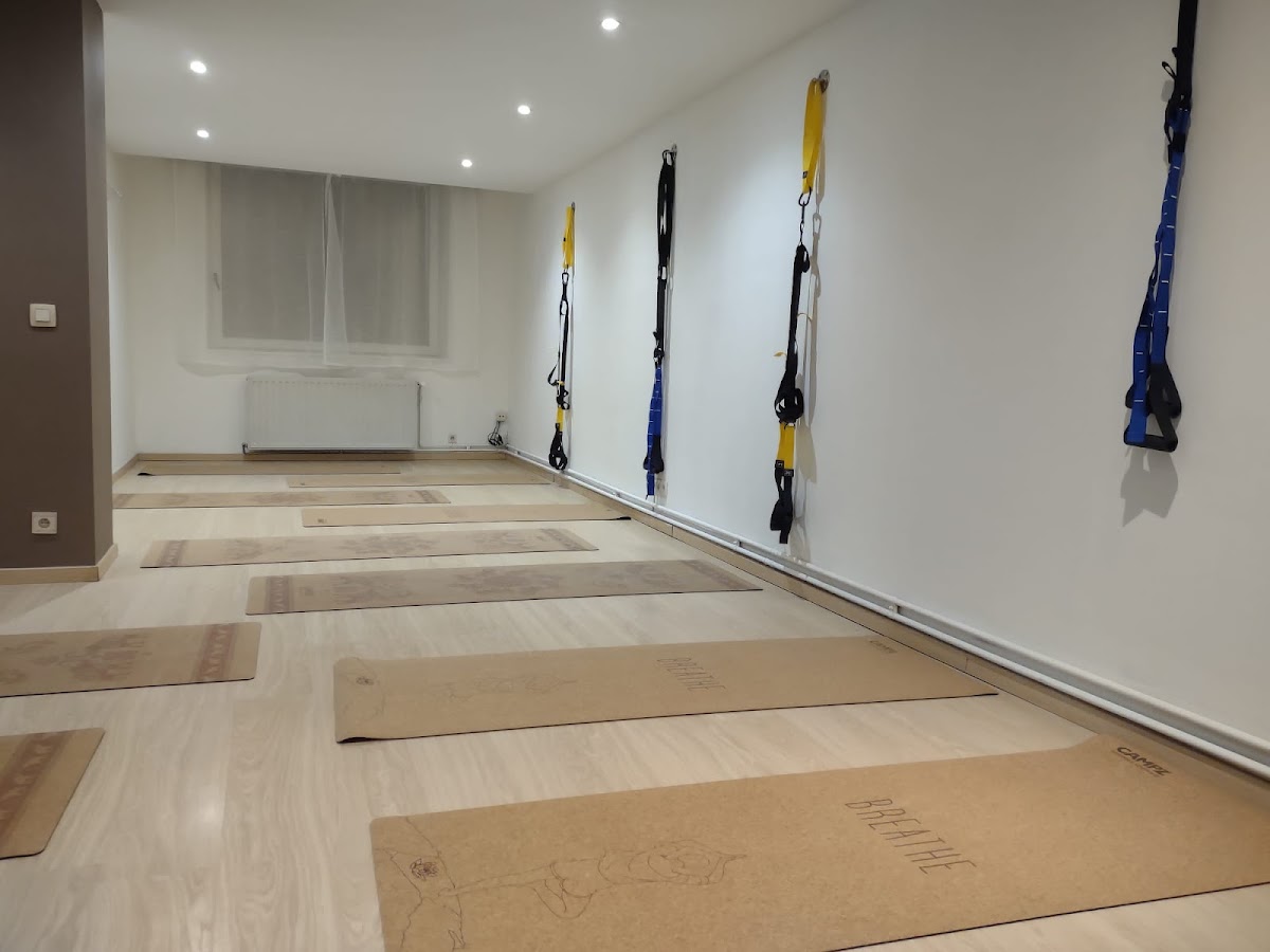 On the Mat Studio - Photo 3
