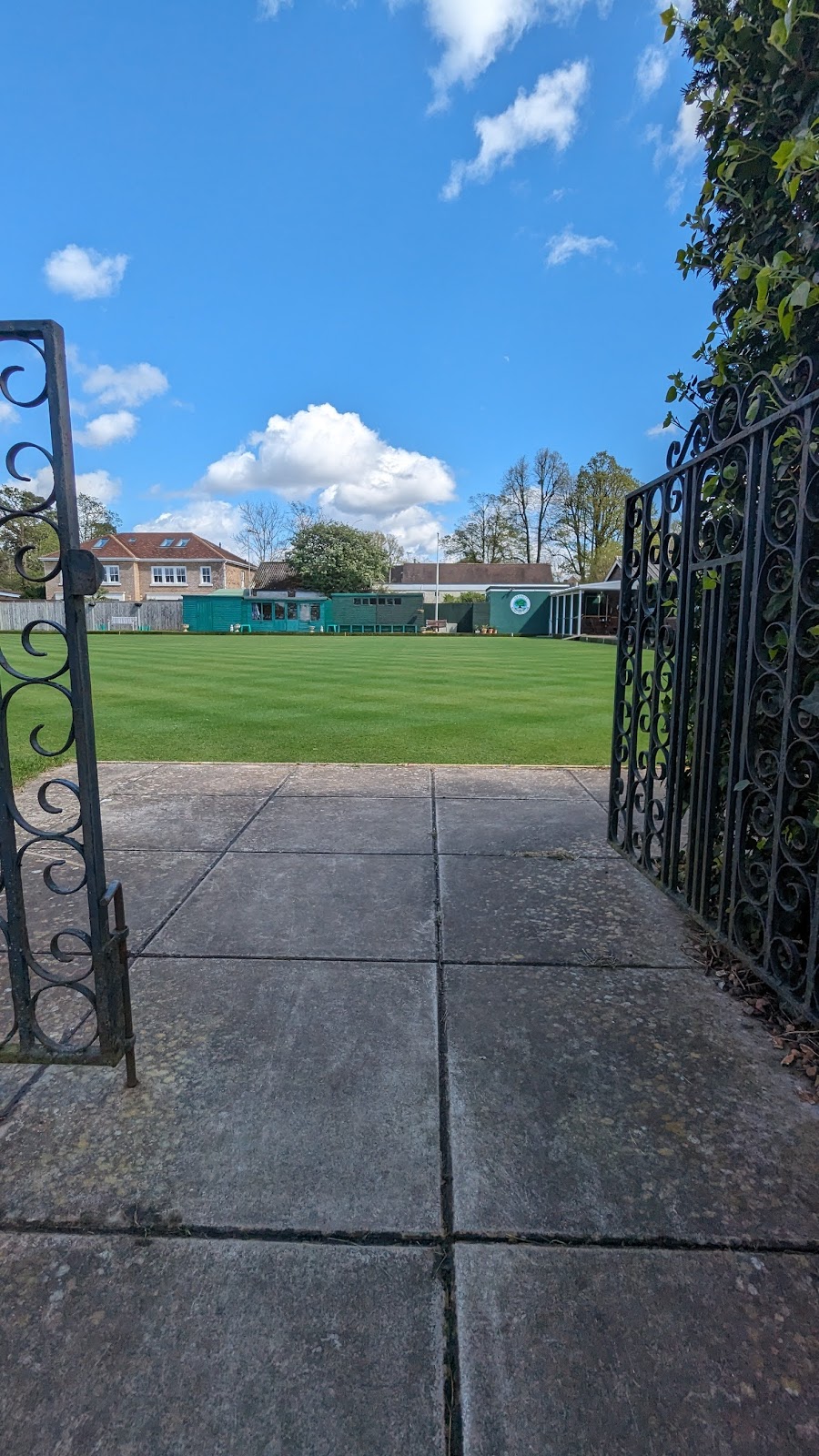 Oxshott Village Sports Club - Photo 3