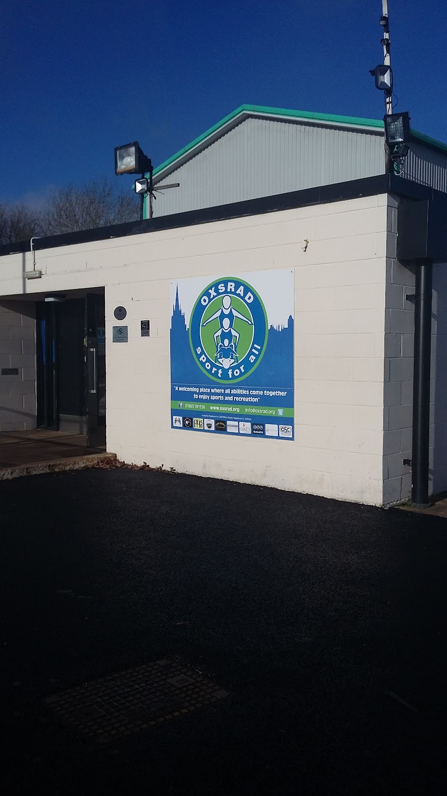 Oxsrad Sports & Leisure Centre - Photo 3