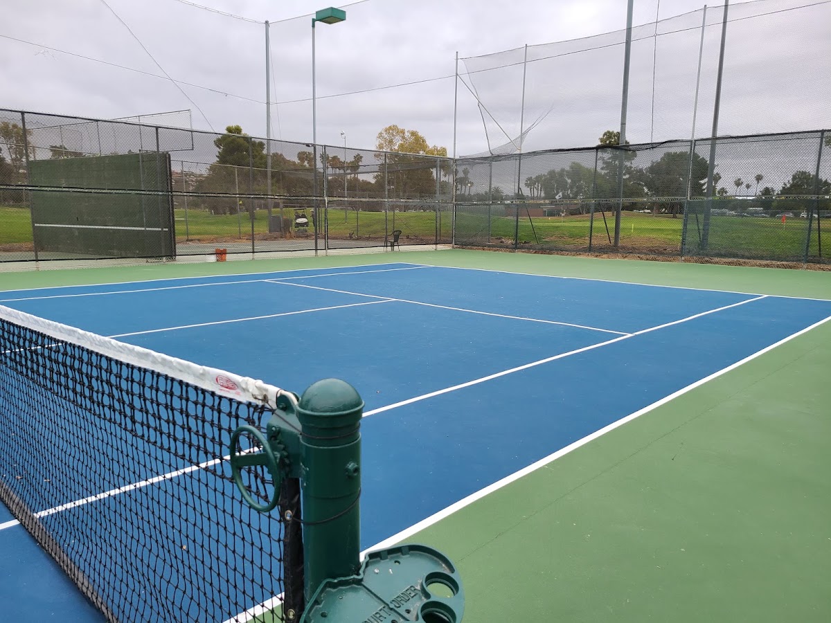 Pacific Beach Tennis Club - Photo 2