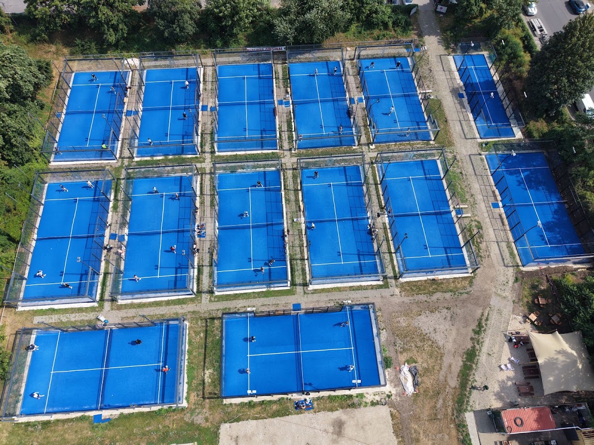 Padel Arena Berlin - Photo 2