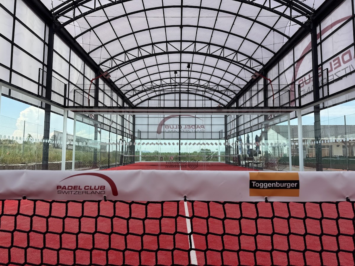Padel Club Switzerland - Photo 3