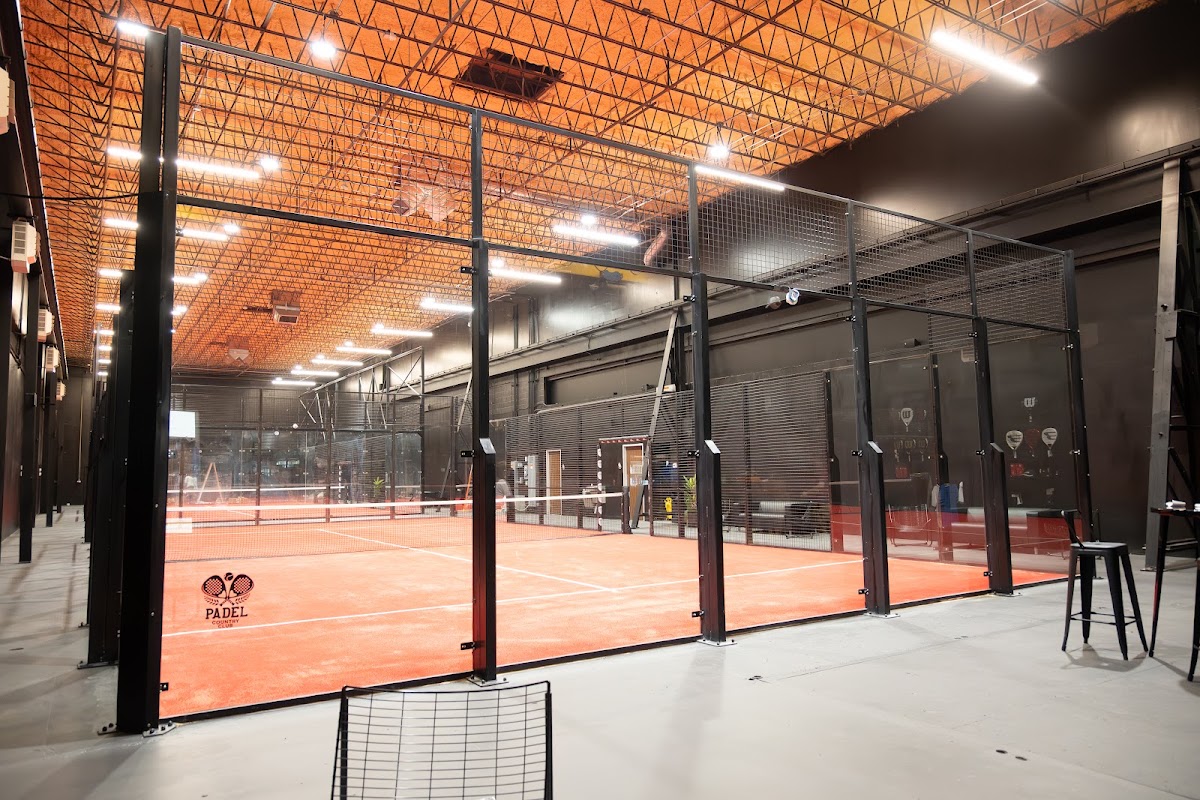 Padel Country Club Memorial - Photo 1