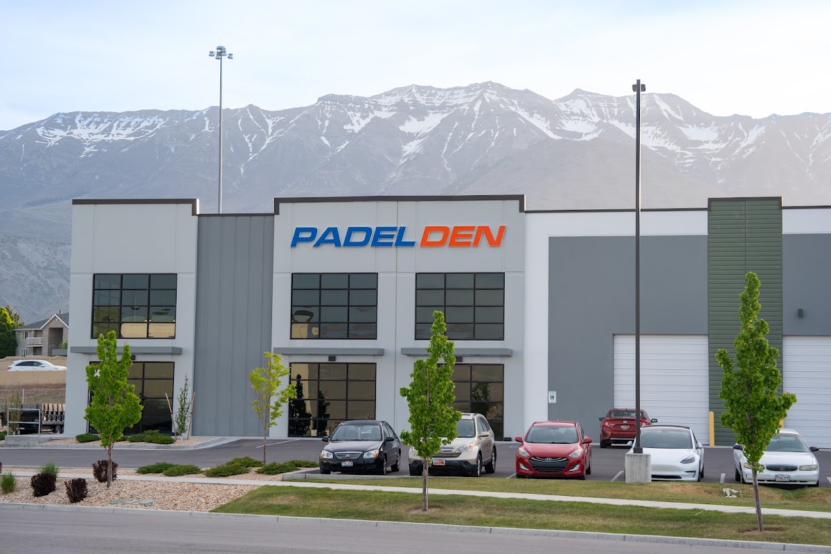 Padel Den - Photo 1