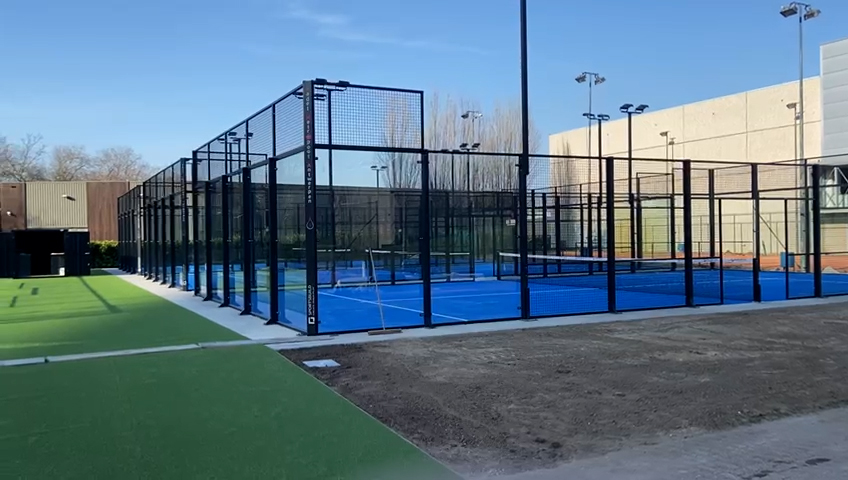 Padel Metropool Antwerpen - Photo 2