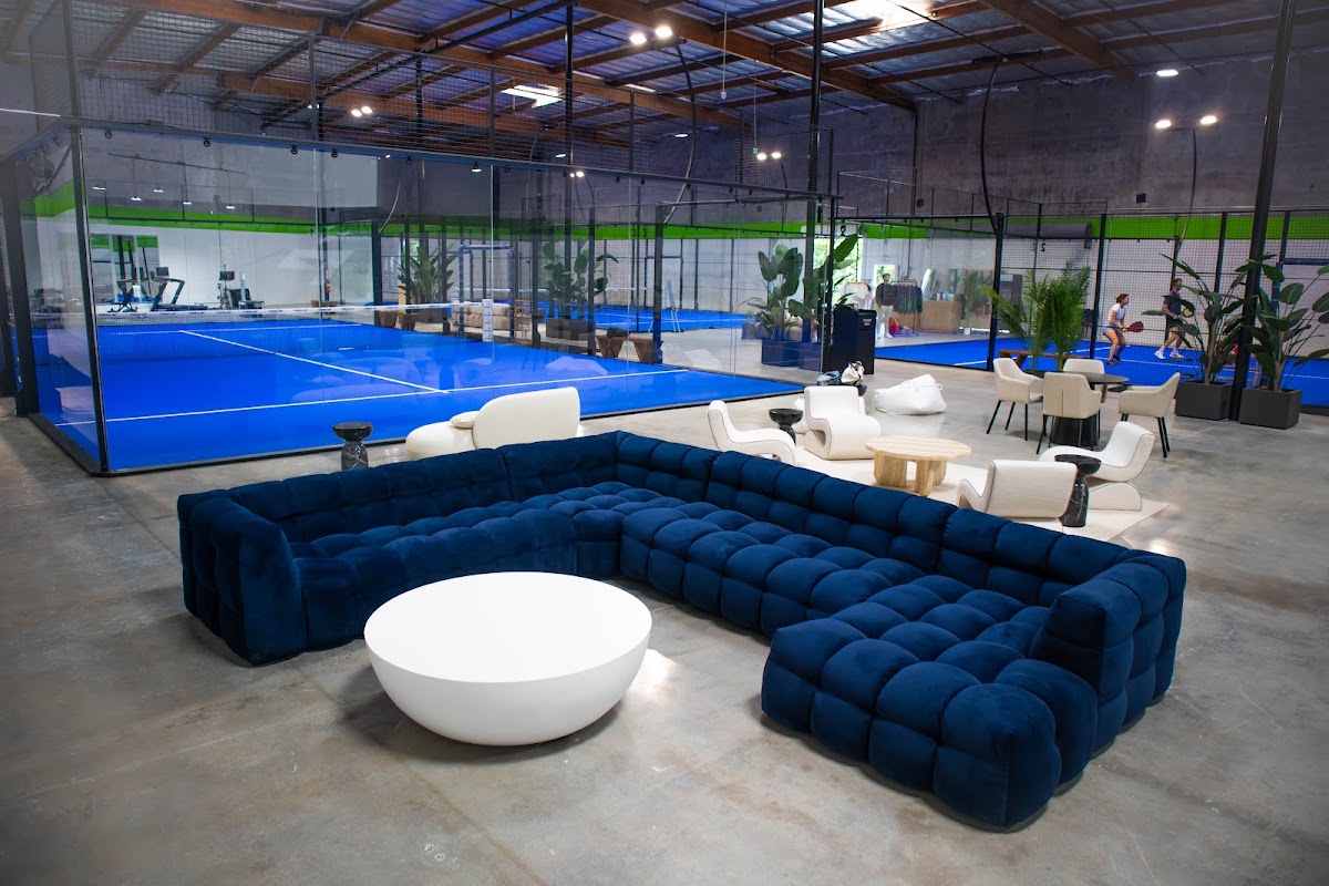 Padel Up - Culver City - Photo 2