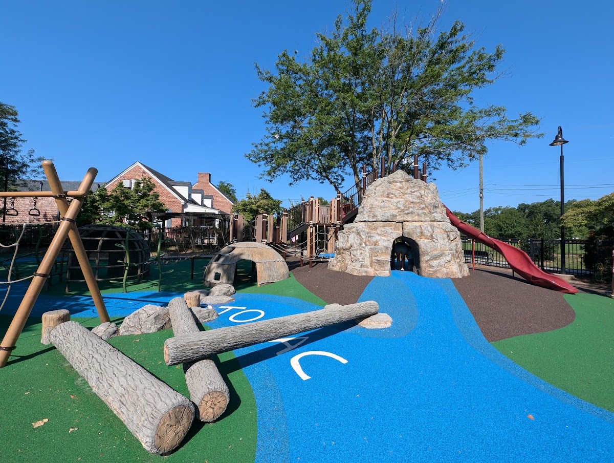 Palisades Recreation Center & Playground - Photo 1