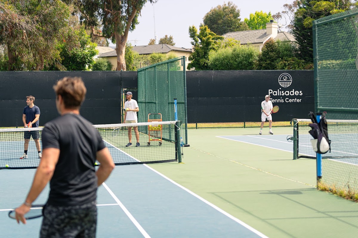 Palisades Tennis Center - Photo 1