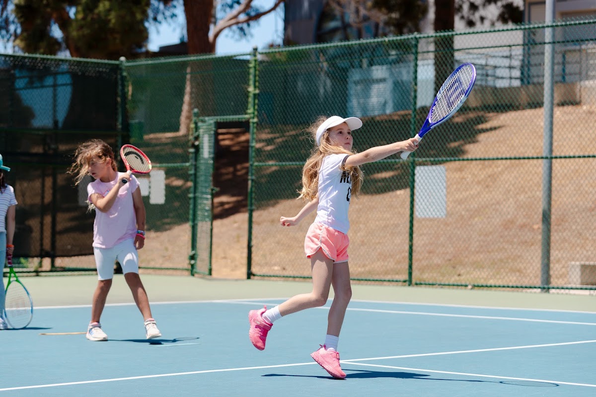 Palisades Tennis Center - Photo 2
