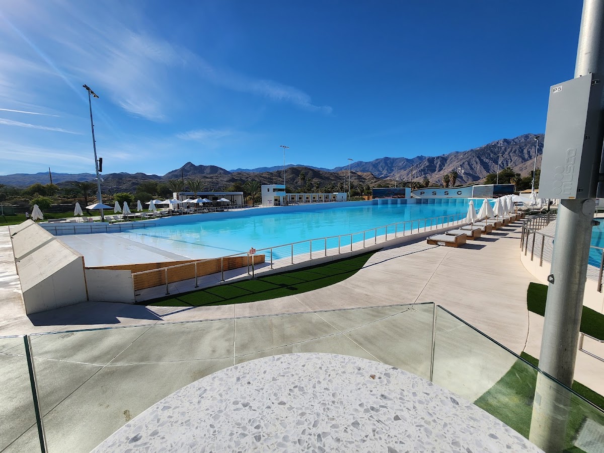 Palm Springs Surf Club - Photo 1