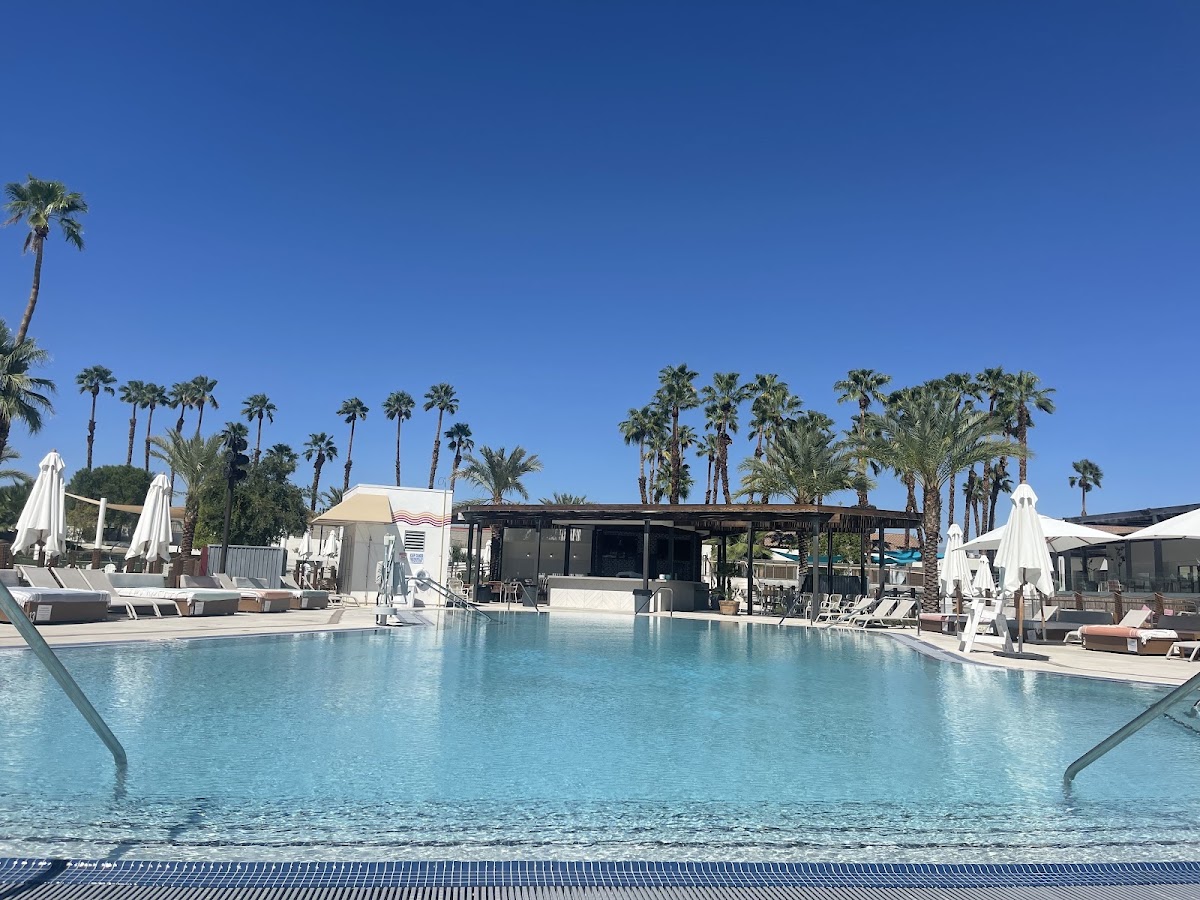 Palm Springs Surf Club - Photo 3