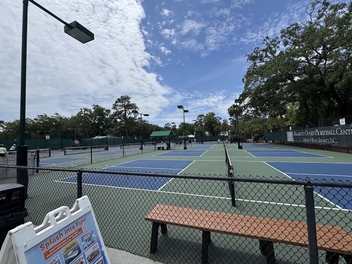 Palmetto Dunes Tennis & Pickleball Center - Photo 2