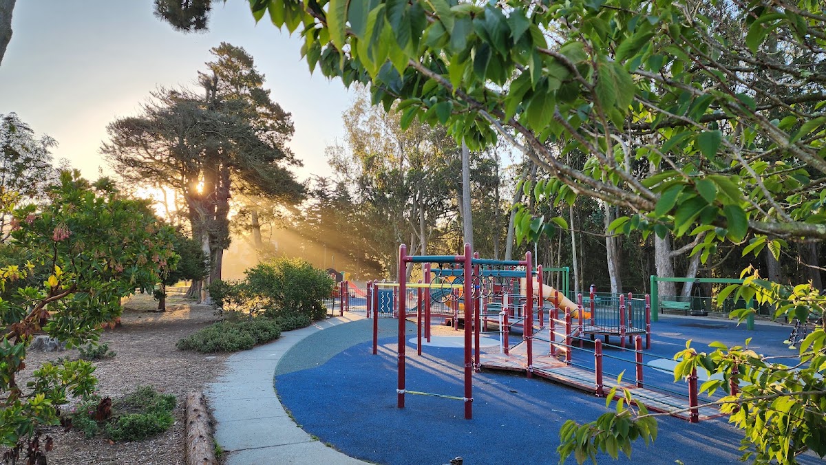 Parkside Square Park - Photo 1