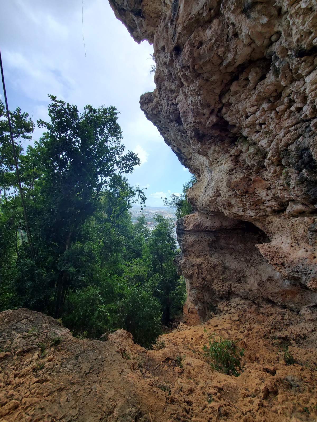Parque de las Ciencias Rock Climbing (a.k.a. Bayamón I) - Photo 2