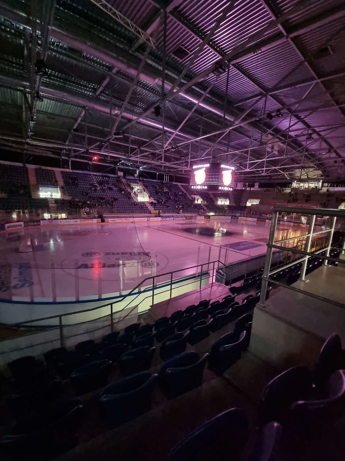 Patinoire Saint-Jacques Arena - Photo 3