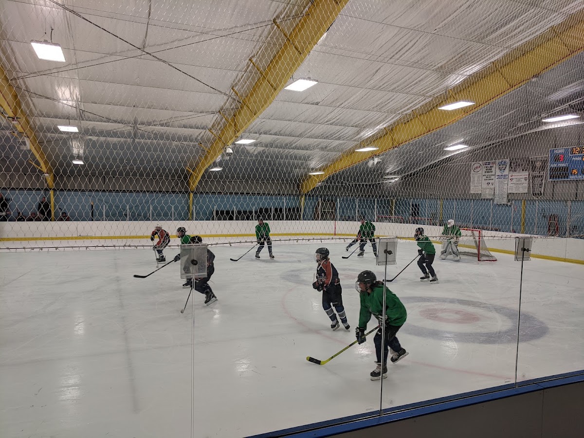 Pavilion Recreation Complex - Photo 2