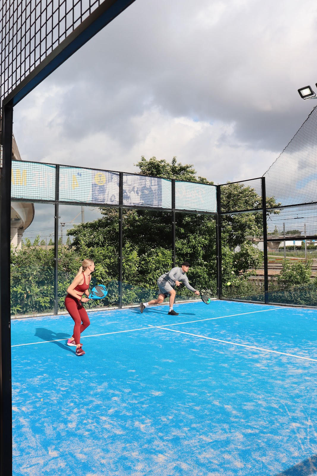 Peakz Padel Amsterdam Sloterdijk | Padelclub - Photo 3