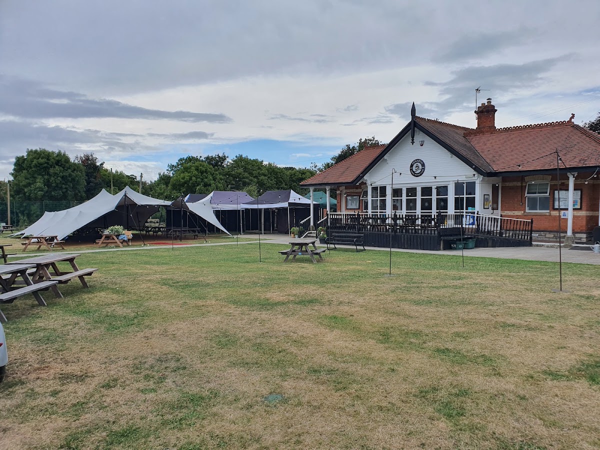 Penarth Lawn Tennis Club - Photo 2