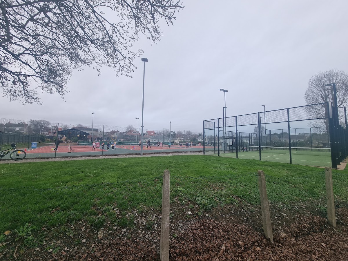 Penarth Windsor Lawn Tennis Club - Photo 2