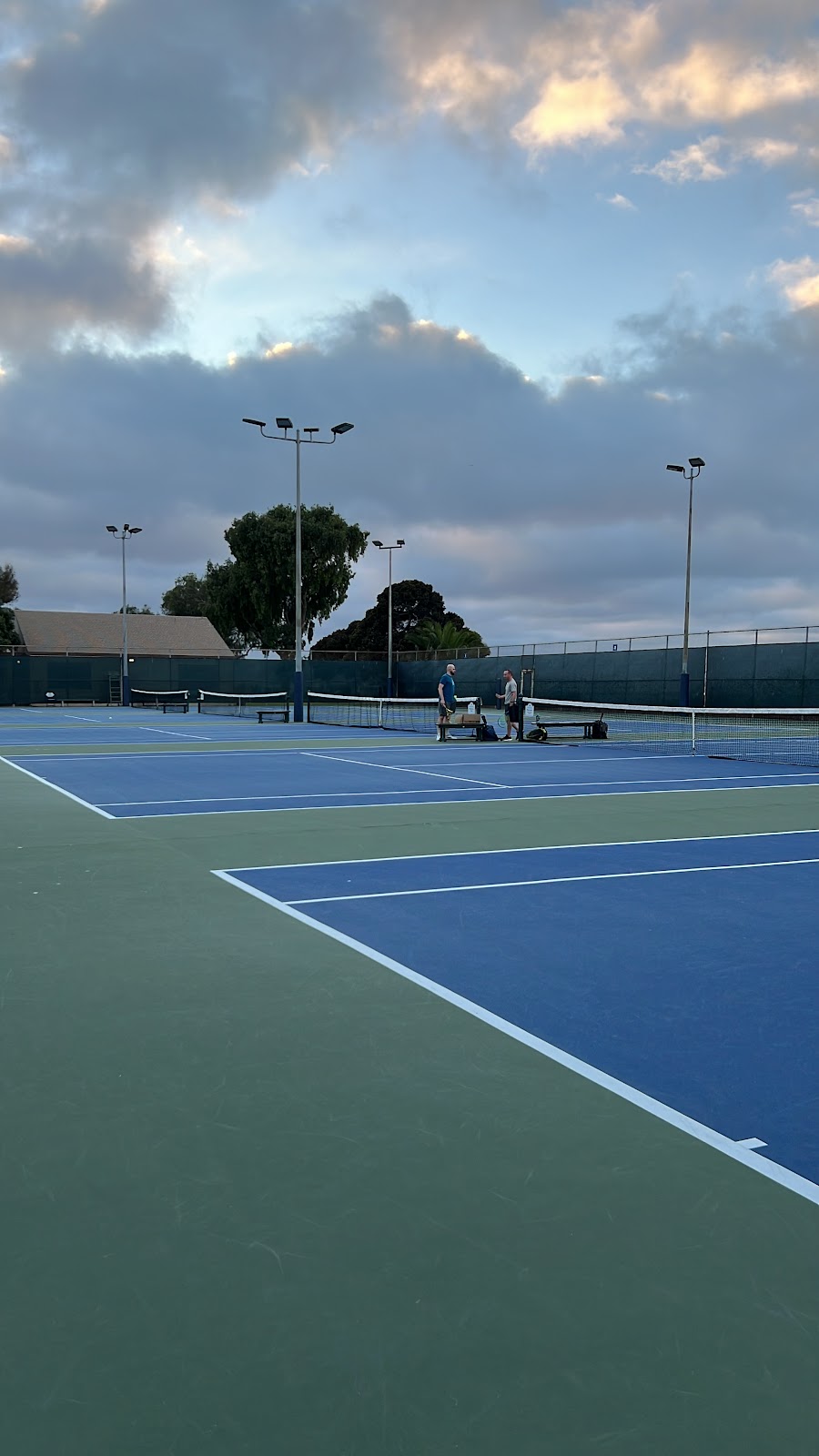 Peninsula Tennis Club