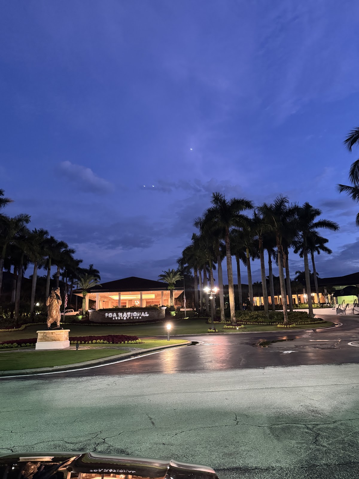 PGA National Sports & Racquet Club - Photo 1