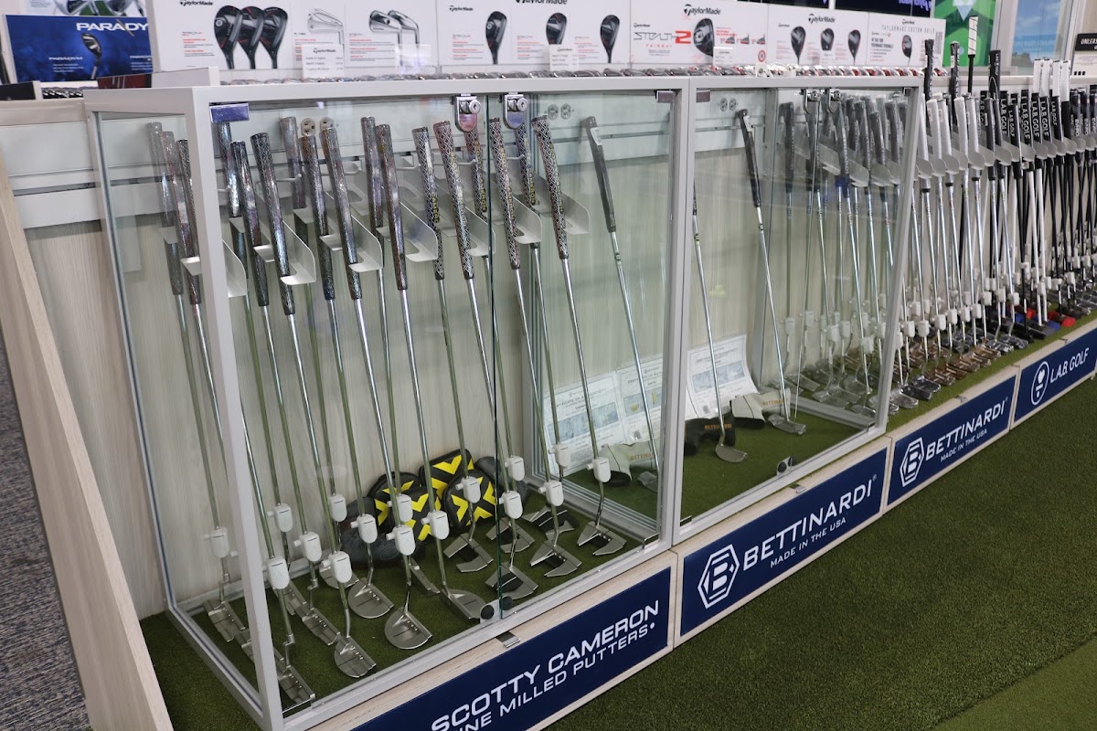 PGA TOUR Superstore Lincoln Park - Photo 3