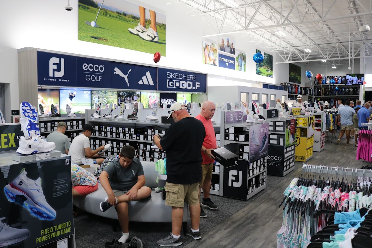 PGA TOUR Superstore Raleigh - Photo 3