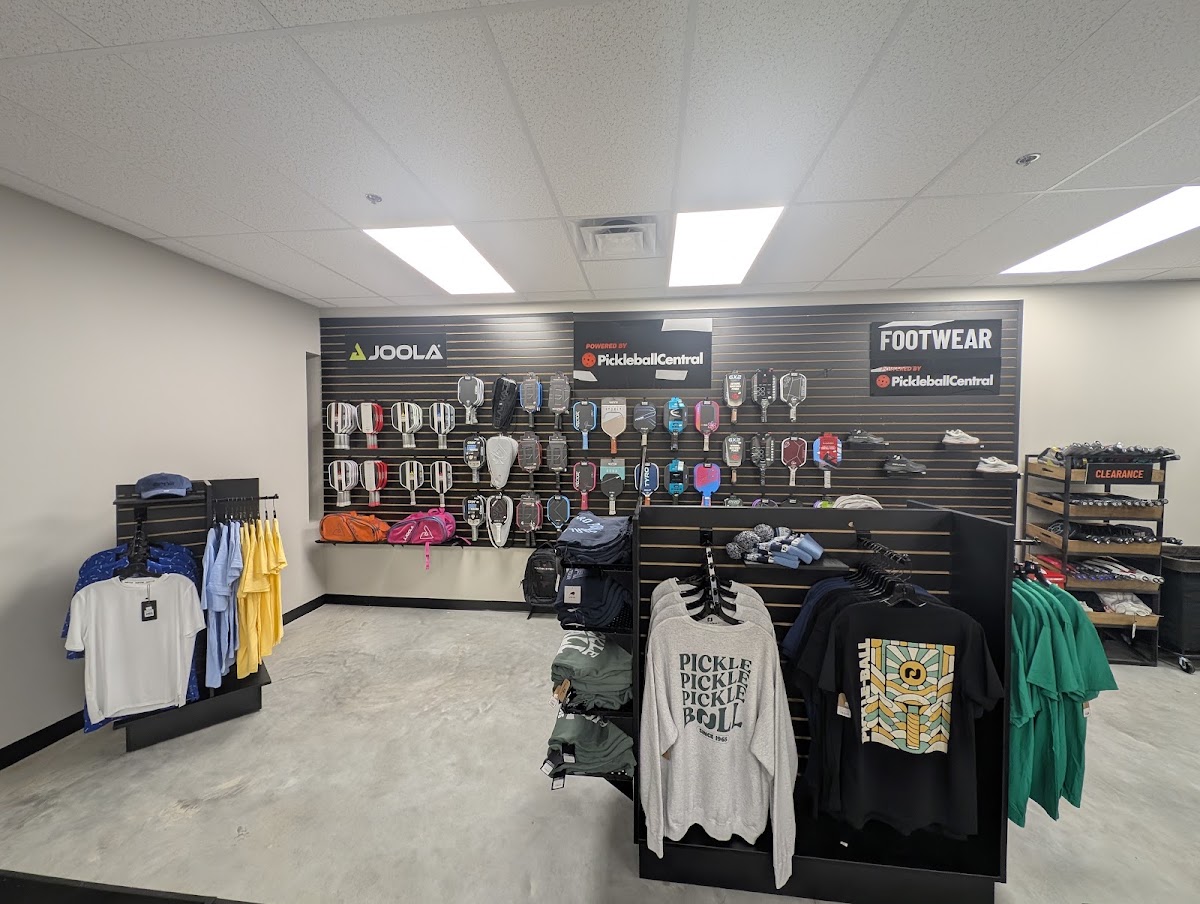 Pickleball Central Pro Shop at Indianapolis Pickleball Club - Photo 2