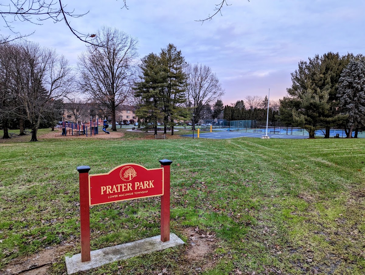 Pickleball courts - Photo 2