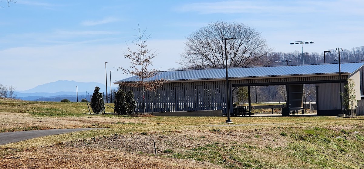 Pickleball Courts at Lakeshore Park - Photo 2