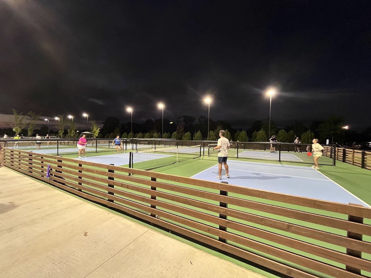 Pickleball Courts - Photo 2