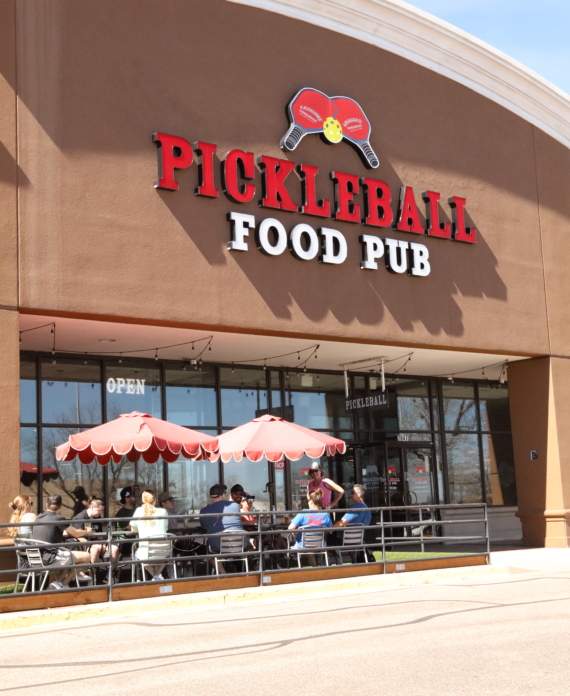 Pickleball Food Pub - Photo 3