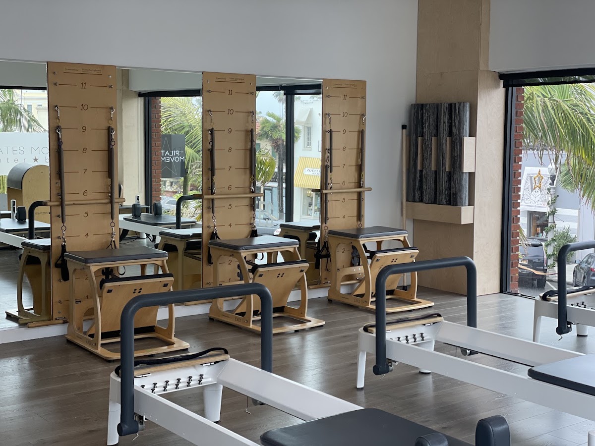 Pilates Movement - Photo 3
