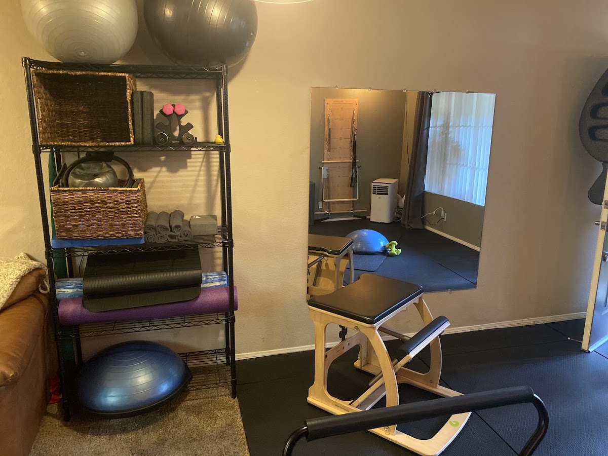 Pilates with Rachel - Photo 2