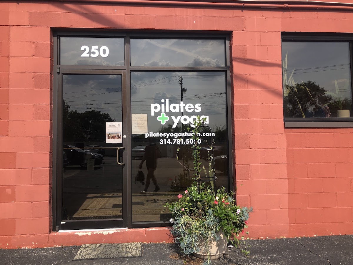 Pilates + Yoga Studio St. Louis - Photo 3