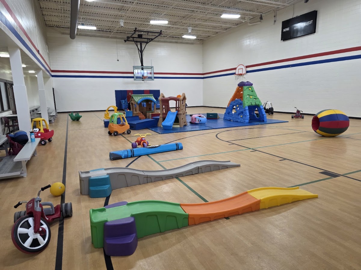 Pioneer Columbus Community Recreation Center - Photo 1