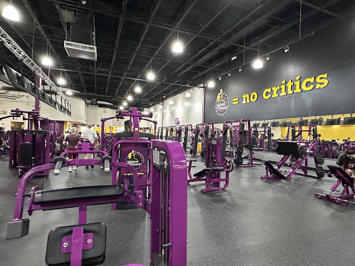 Planet Fitness - Photo 2