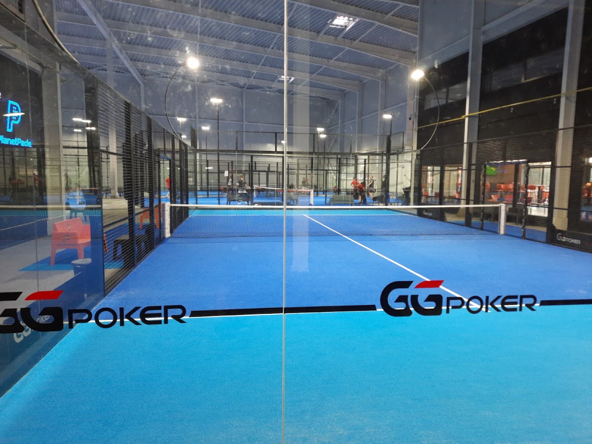 Planet Padel - Photo 1