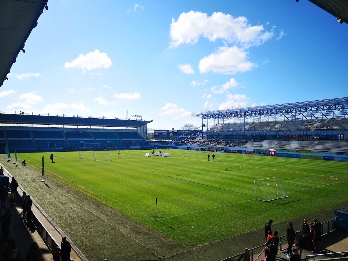 Plymouth Argyle FC - Photo 2