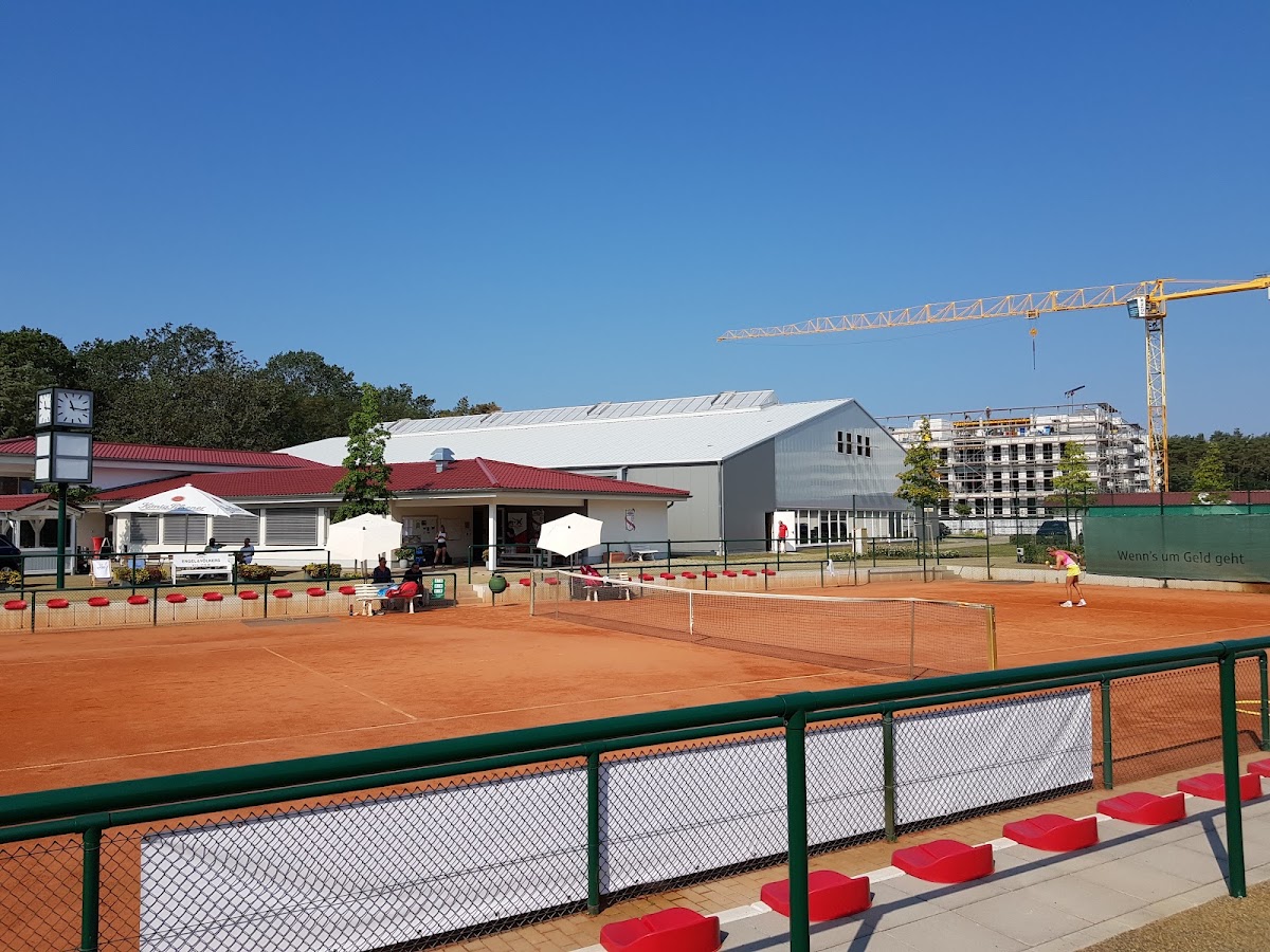 Potsdamer Tennisclub Rot-Weiss e.V. - Photo 2