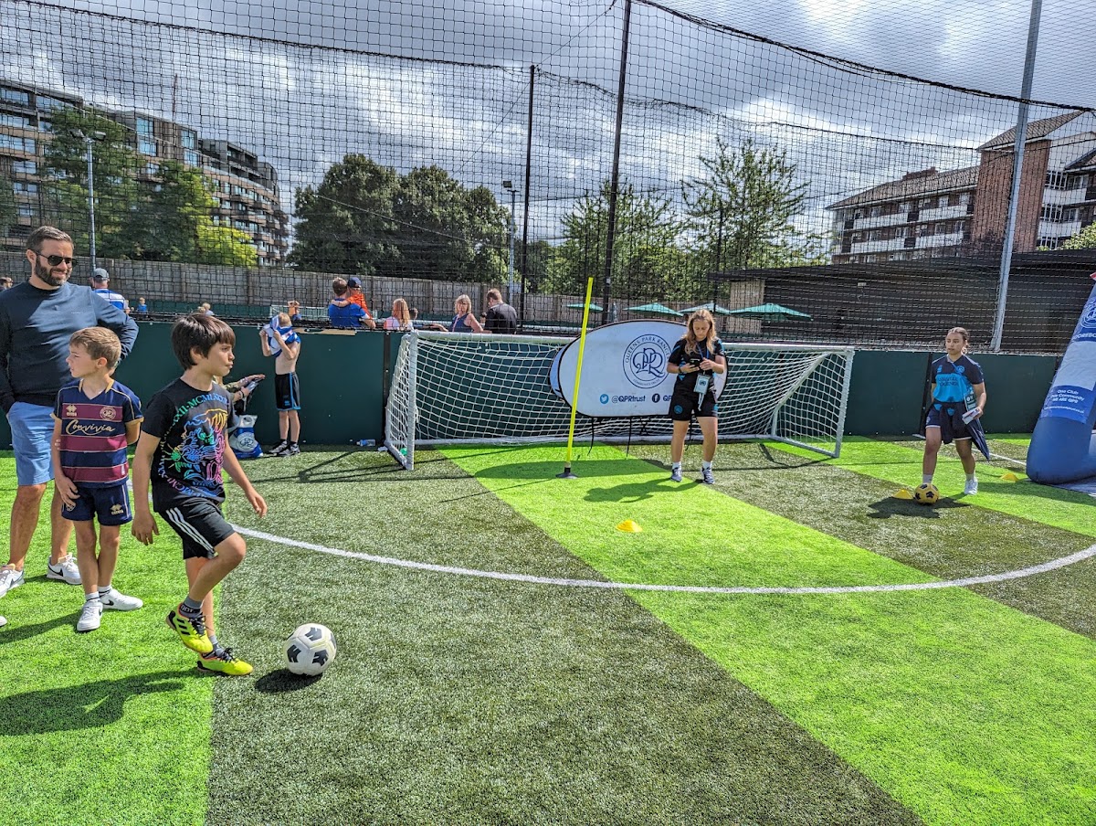 Powerleague Shepherd's Bush - Photo 2