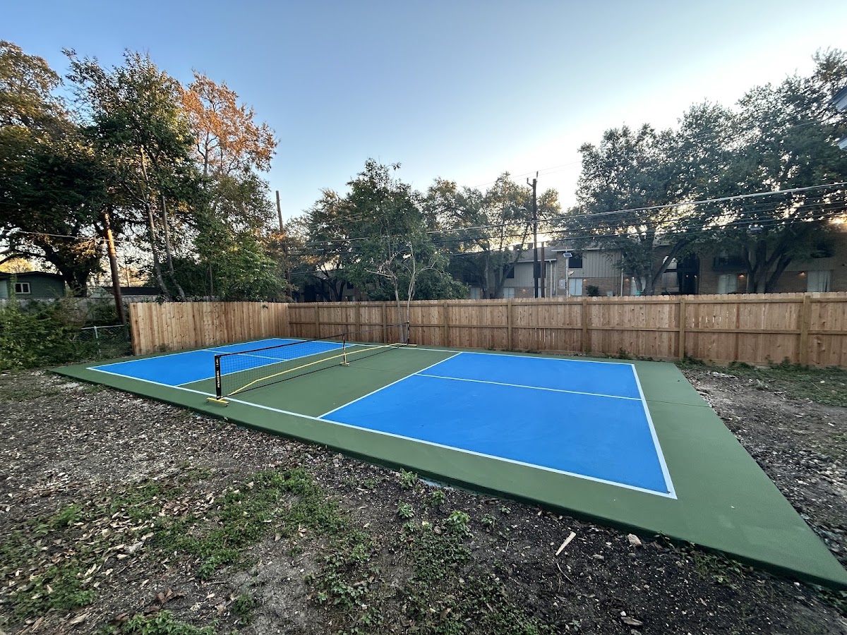 Private Pickleball Paradise - Photo 2