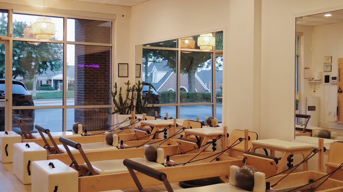 Pump N Pilates - Photo 3