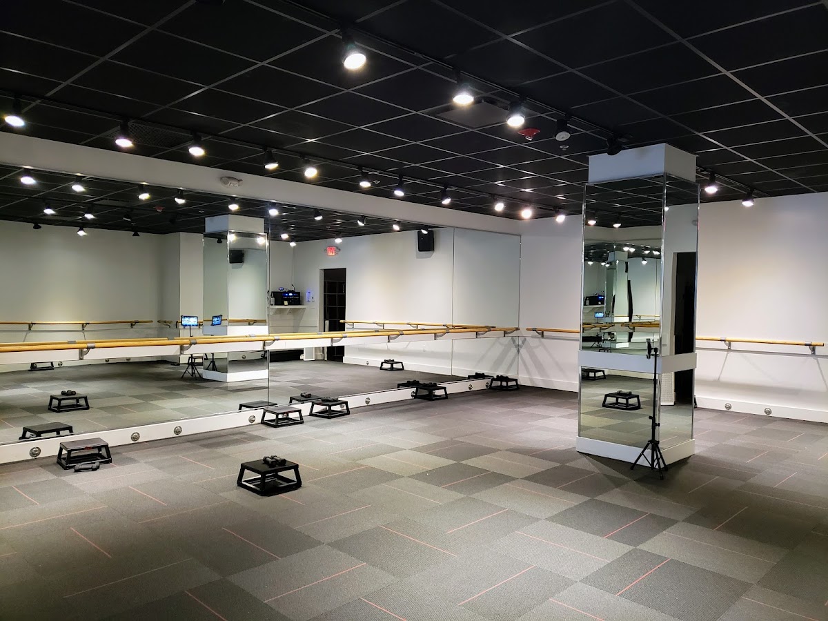 Pure Barre - Photo 2