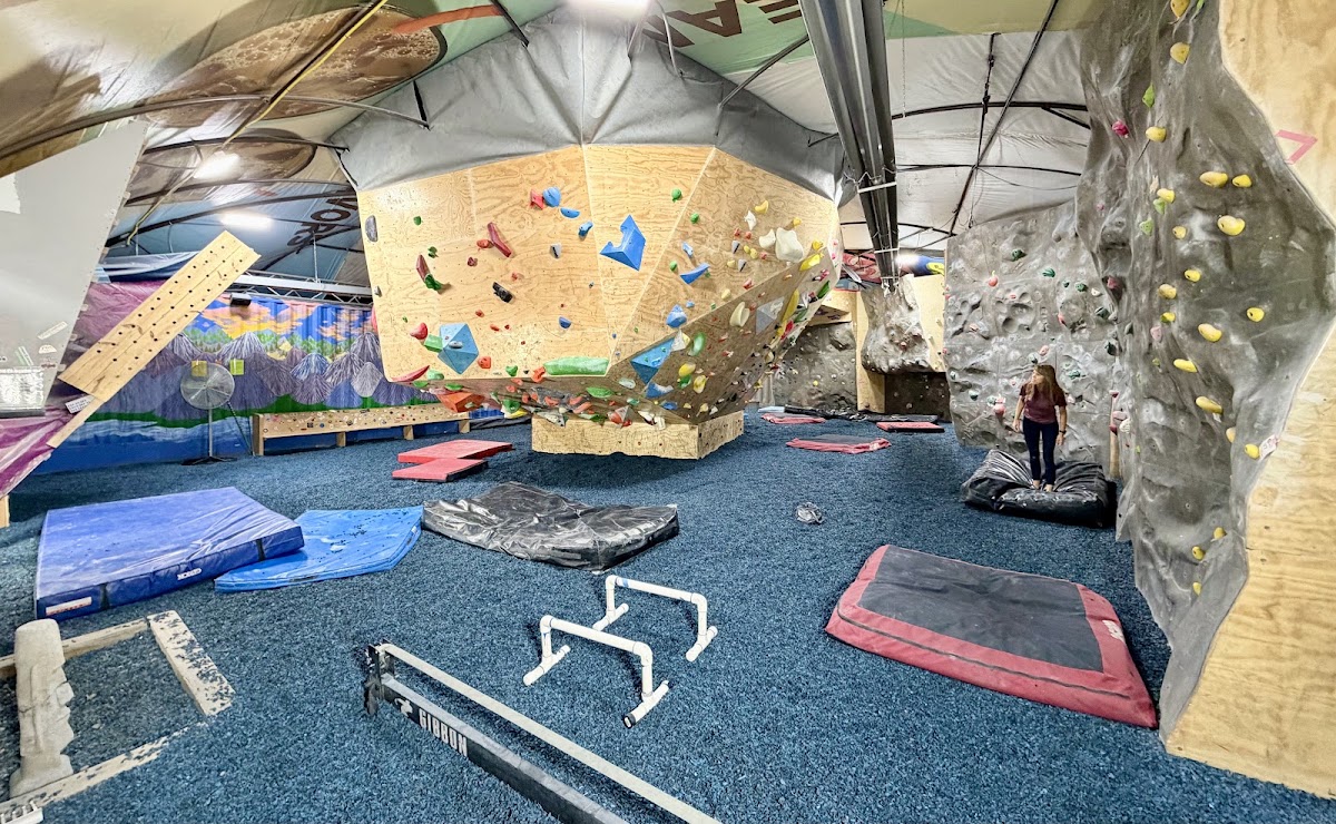 Pure Bouldering Gym - Photo 3