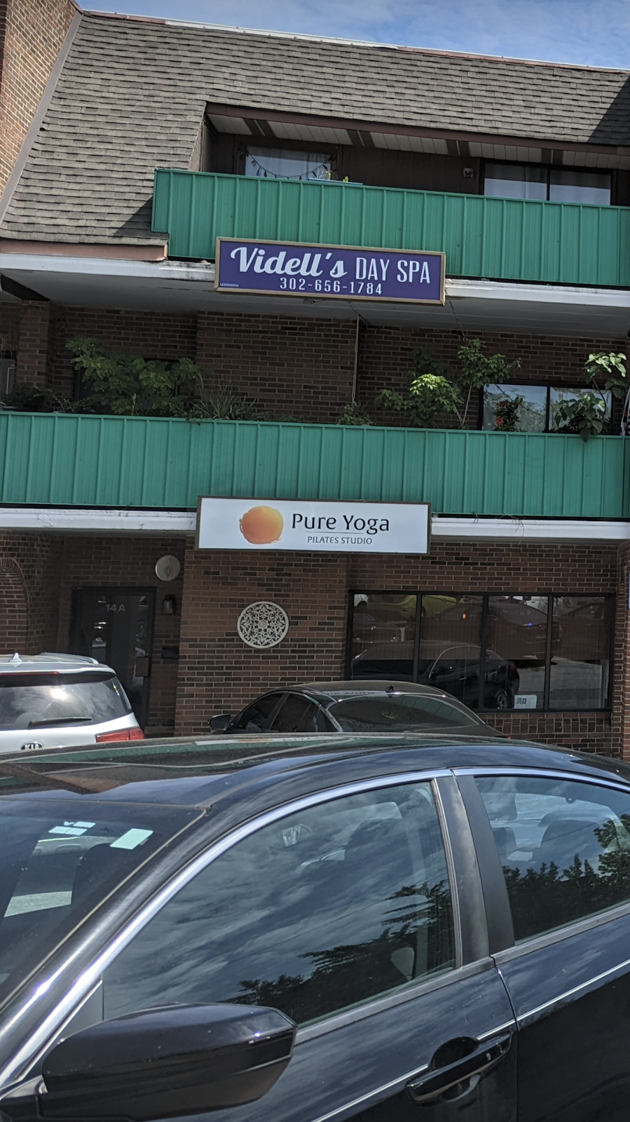 Pure Yoga Pilates Studio - Photo 3