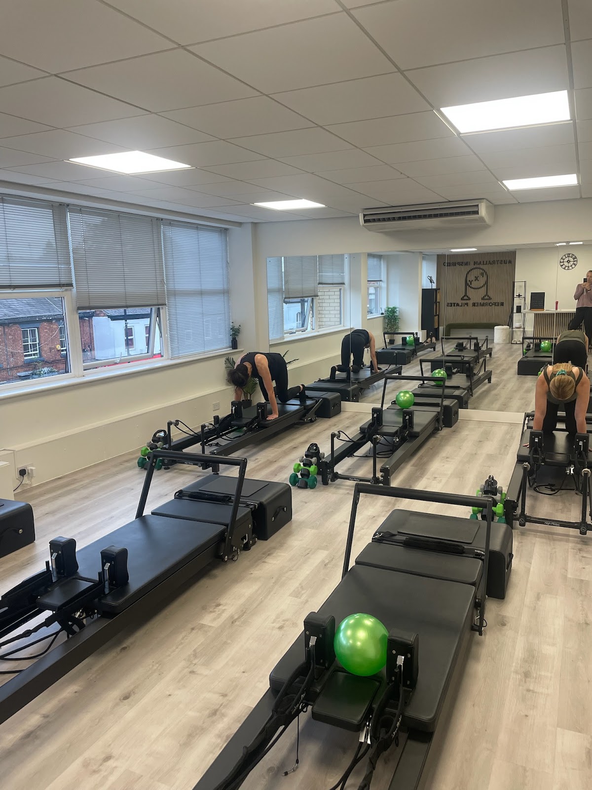 PXY Reformer Pilates