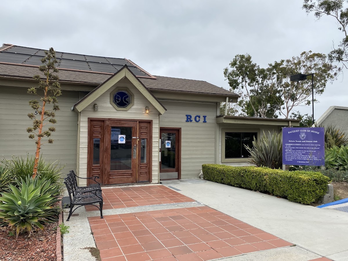 Racquet Club of Irvine - Photo 2